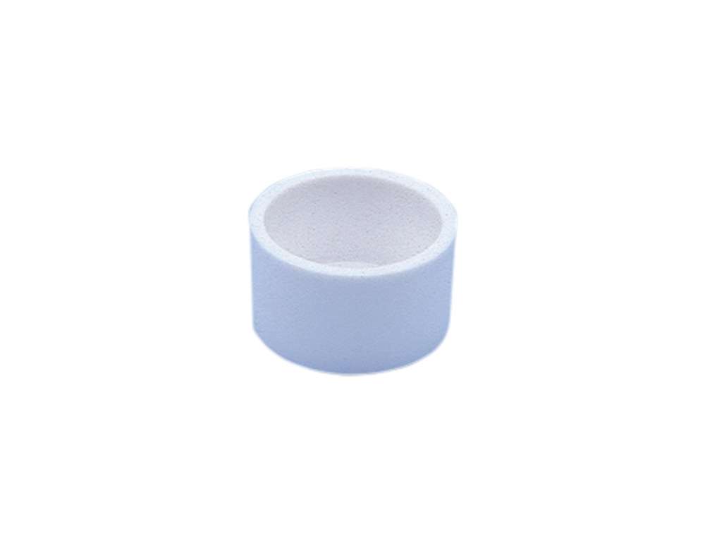 Futter und Wassernäpfe für Vögel