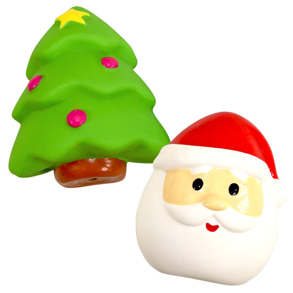 Grüner Latex-Weihnachtsbaum und roter Latex-Weihnachtsmann